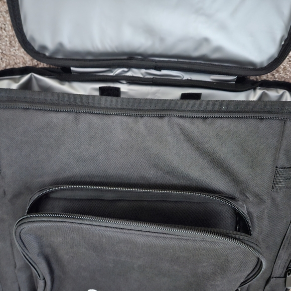 NWOT TERROIR Rolling 6-Bottle Insulated Black Wine Trolley Bag Case - Picture 10 of 11